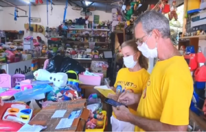 Projeto Ioiô conserta e doa brinquedos para crianças carentes