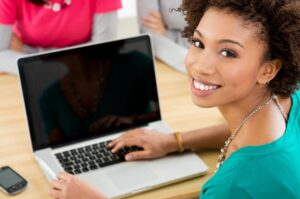 CIEE e Google oferecem a jovens 70 mil bolsas de estudos em tecnologia